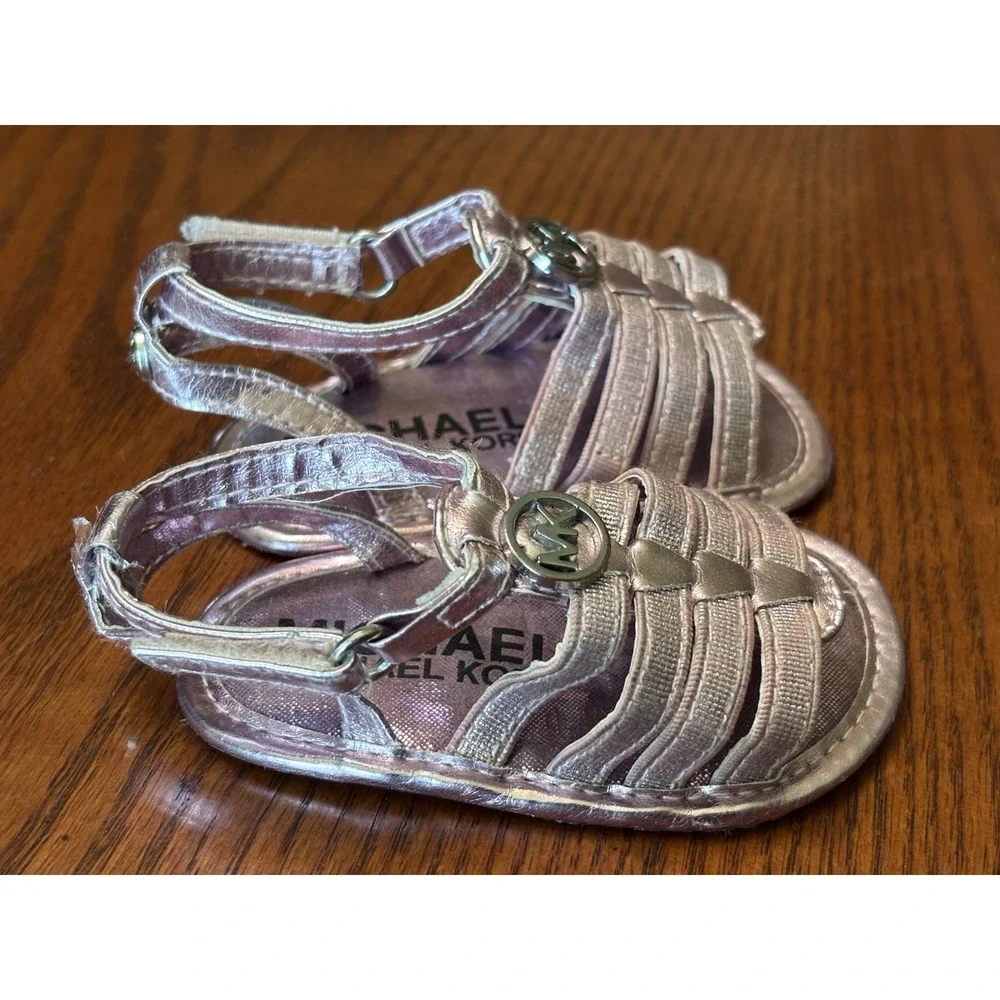 Michael Kors Baby Joy Hannah Pink Metallic Sandals Crib Shoes Size 2 Infant Logo
